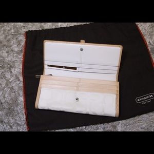 Coach wallet